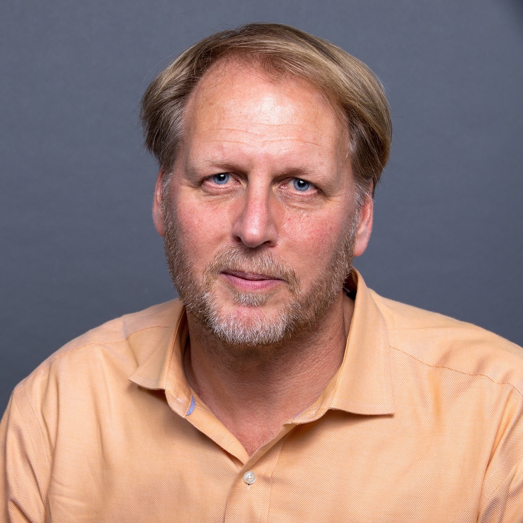 Tom Yates - Professional headshot